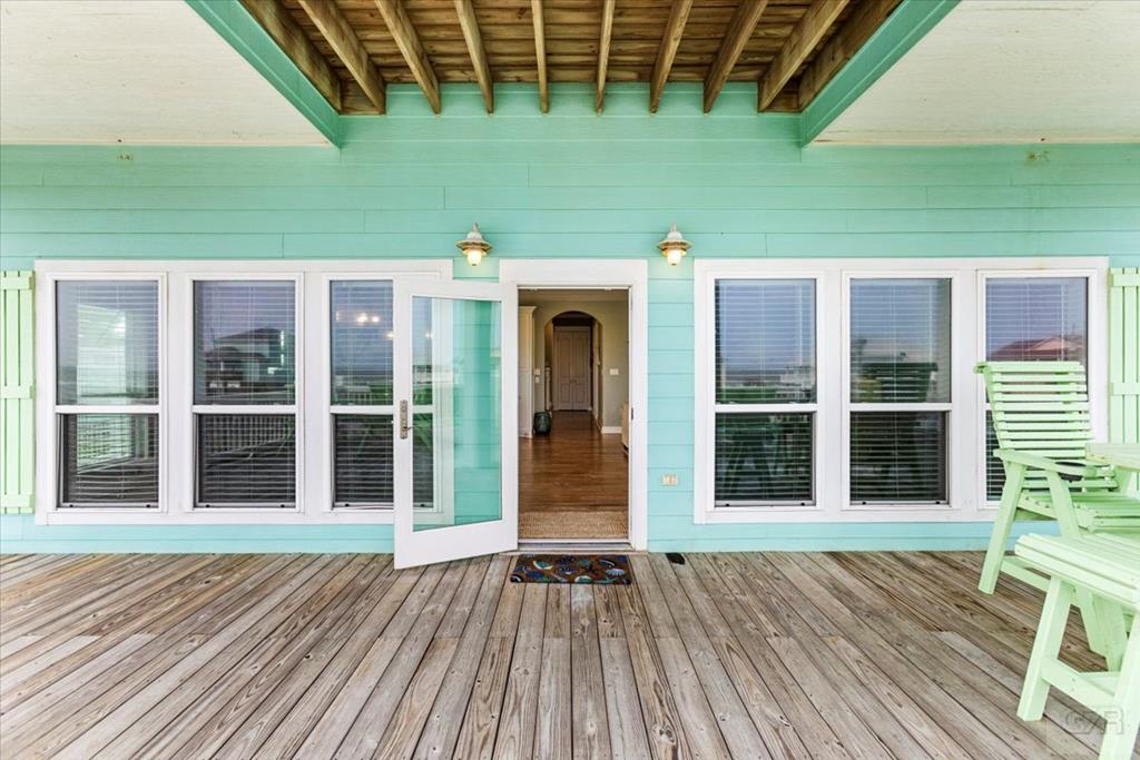 3212 Sea Castle Drive, Crystal Beach, Texas image 14