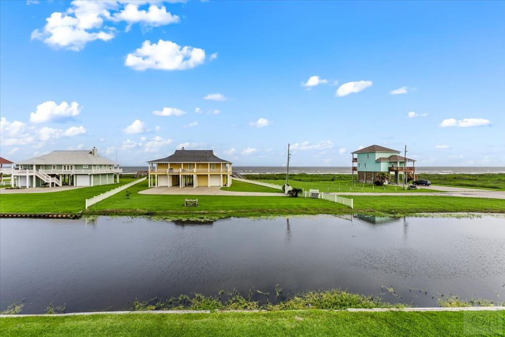 3212 Sea Castle Drive, Crystal Beach, Texas image 13