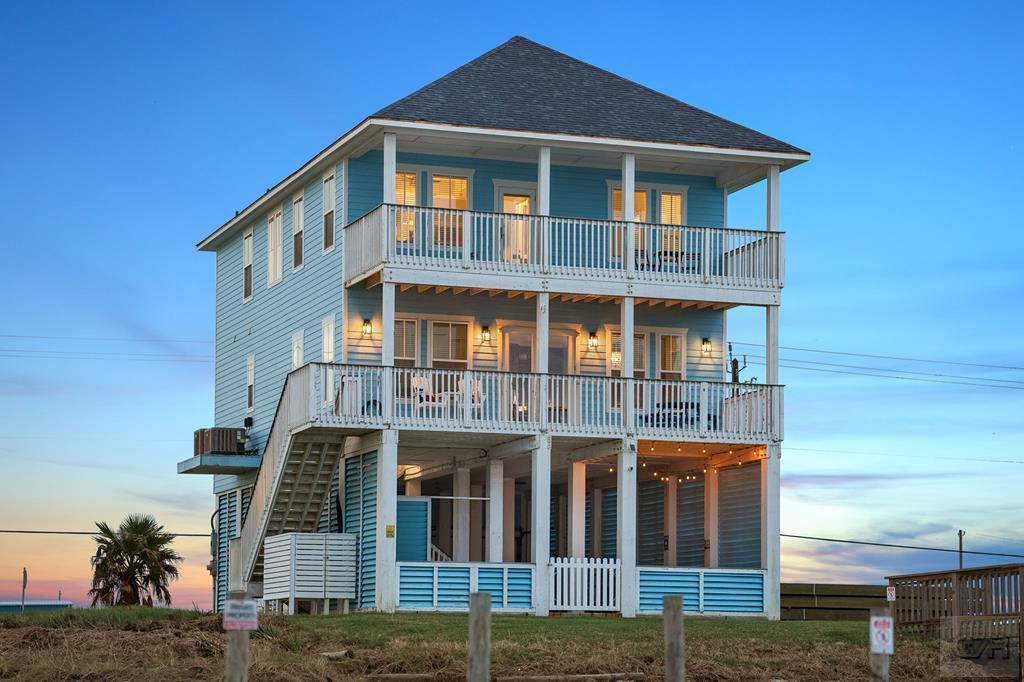 12035 Sand Dollar Beach Dr, Galveston, Texas image 2