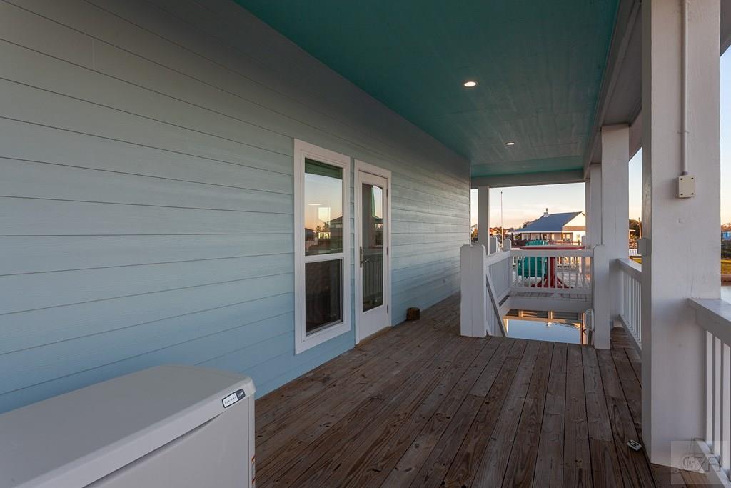 1295 Lagoon Drive, Crystal Beach, Texas image 24