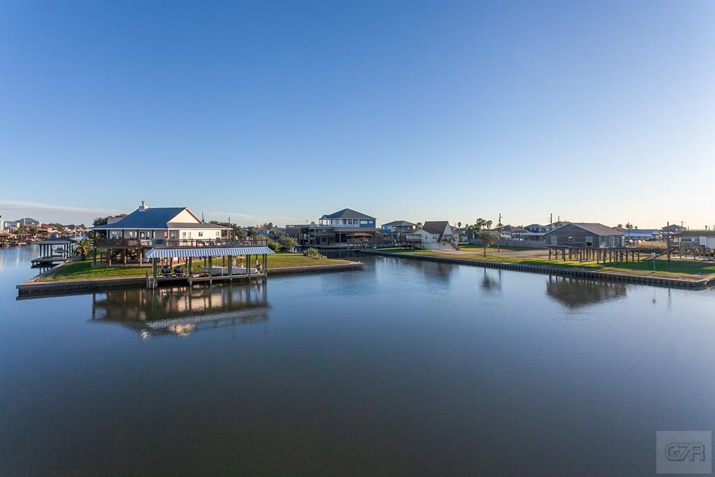 1295 Lagoon Drive, Crystal Beach, Texas image 7