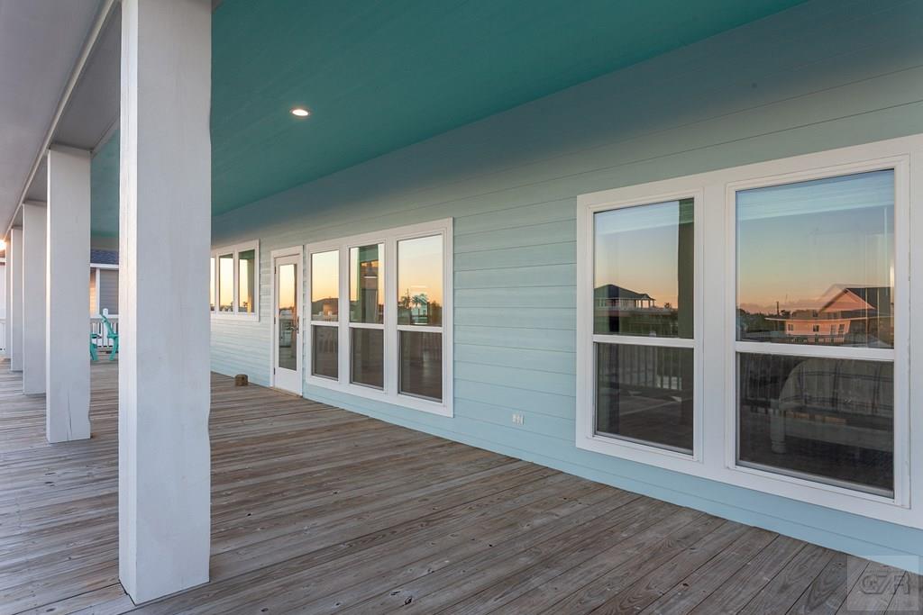 1295 Lagoon Drive, Crystal Beach, Texas image 27