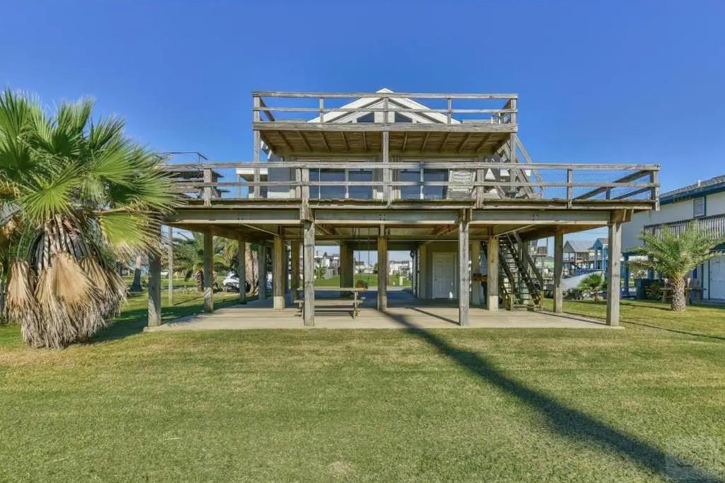 21627 Zachary Drive, Galveston, Texas image 2