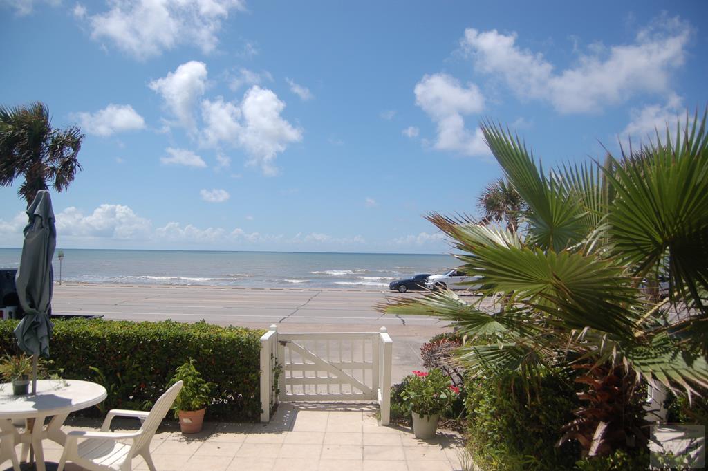 8302 Seawall Blvd, Galveston, Texas image 1