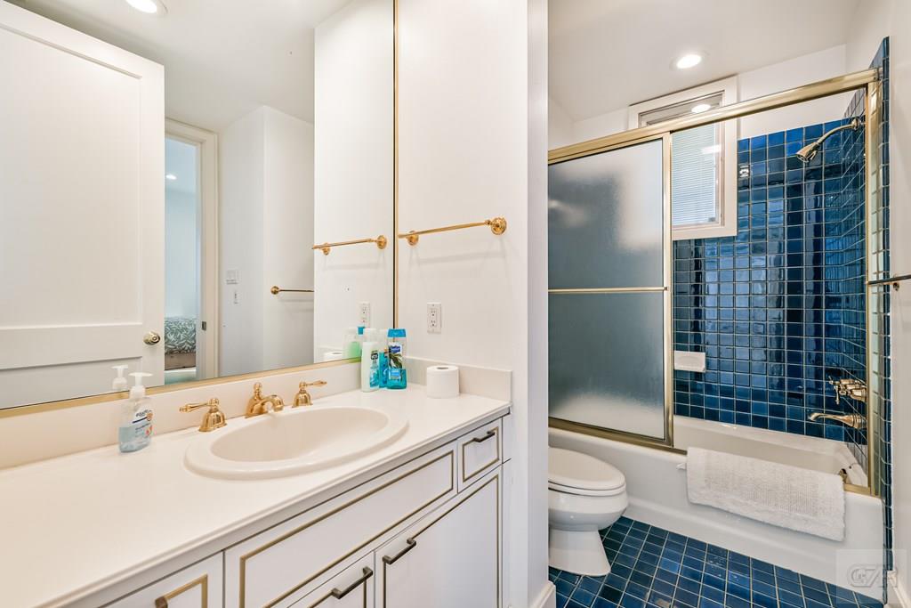 18519 E De Vaca Lane, Galveston, Texas image 25