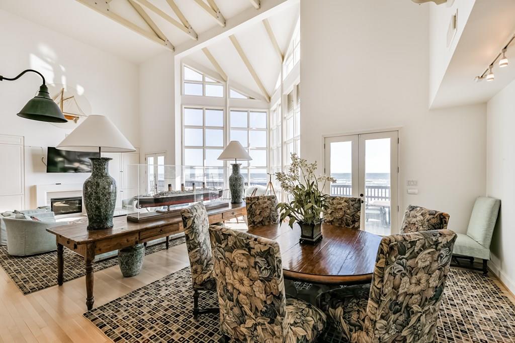 18519 E De Vaca Lane, Galveston, Texas image 16