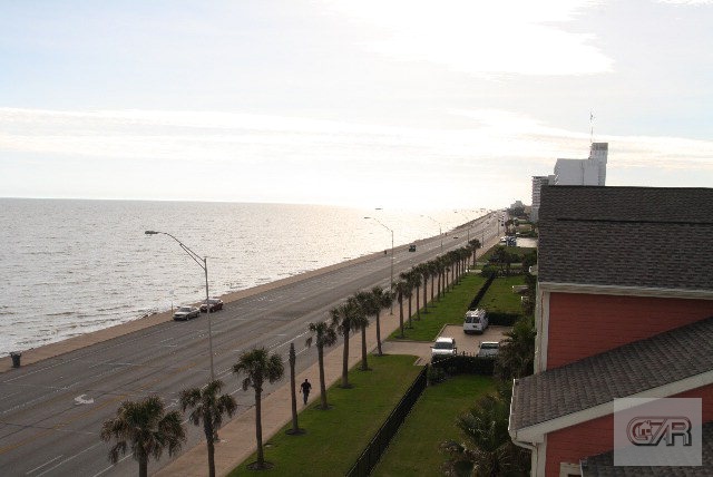 7000 Seawall Blvd, Galveston, Texas image 5