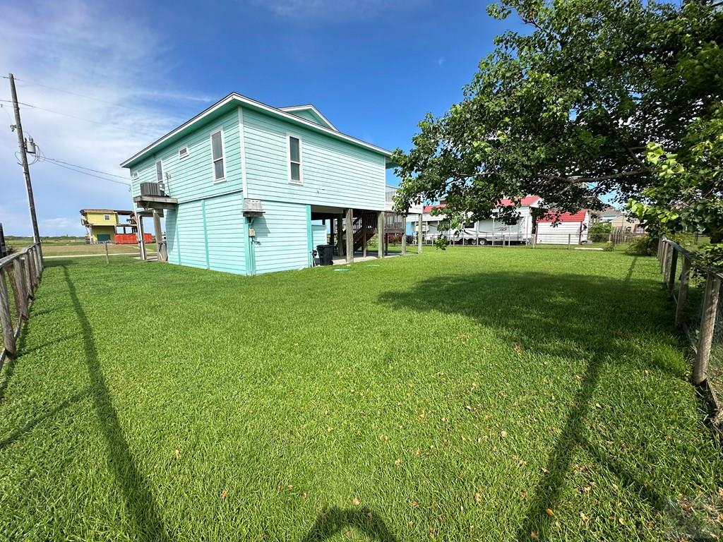 855 West Lane, Crystal Beach, Texas image 8