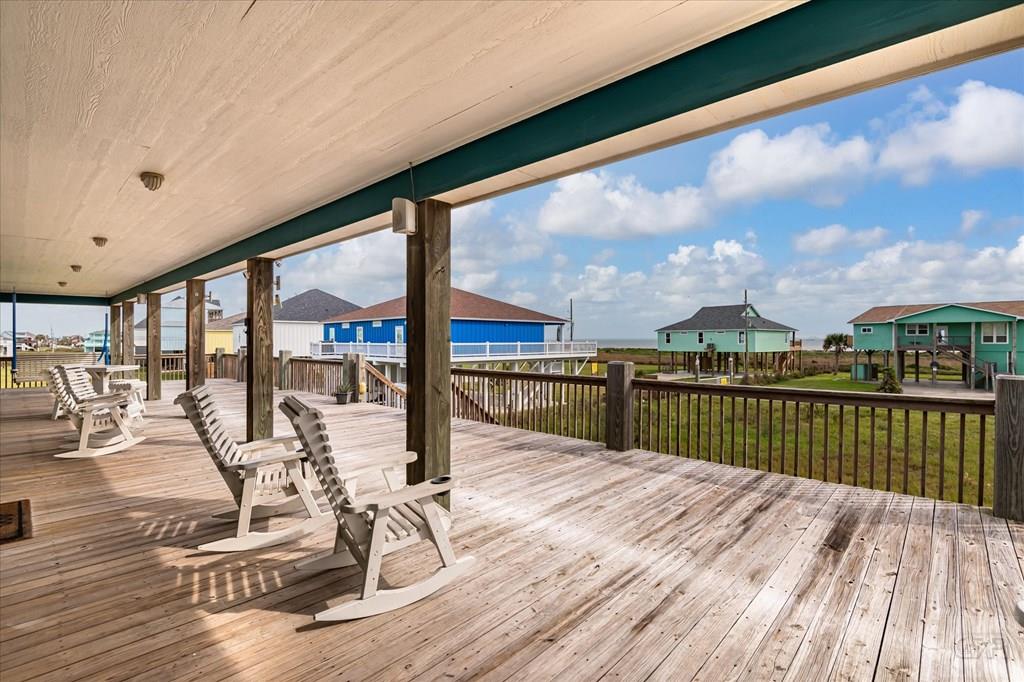 172 Ocean View Drive, Crystal Beach, Texas image 15