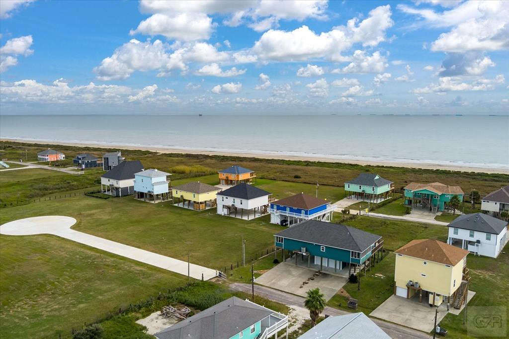 172 Ocean View Drive, Crystal Beach, Texas image 3