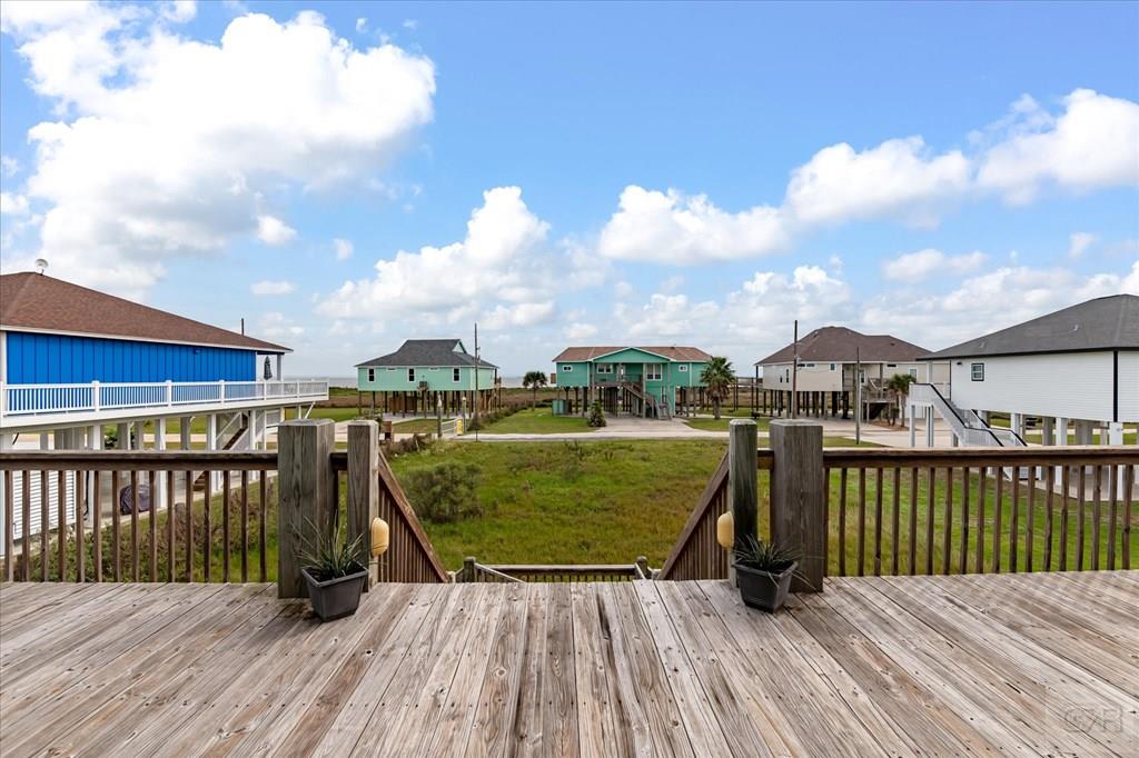 172 Ocean View Drive, Crystal Beach, Texas image 14