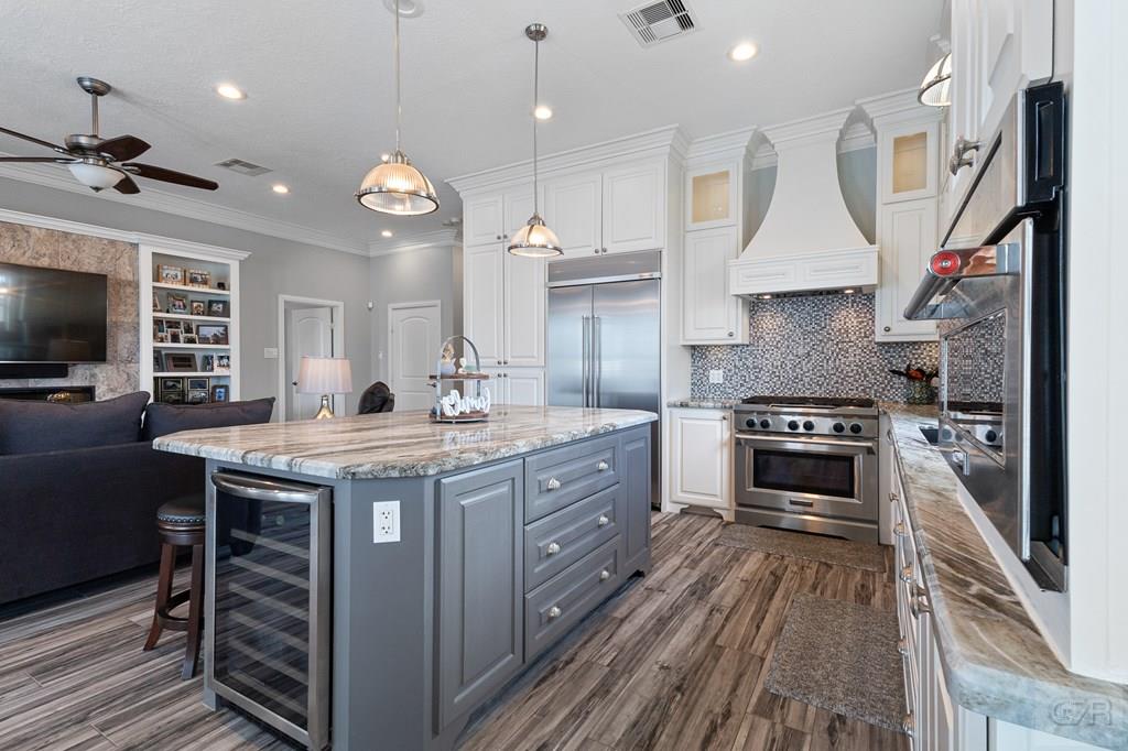 16530 Tampico Way, Jamaica Beach, Texas image 7