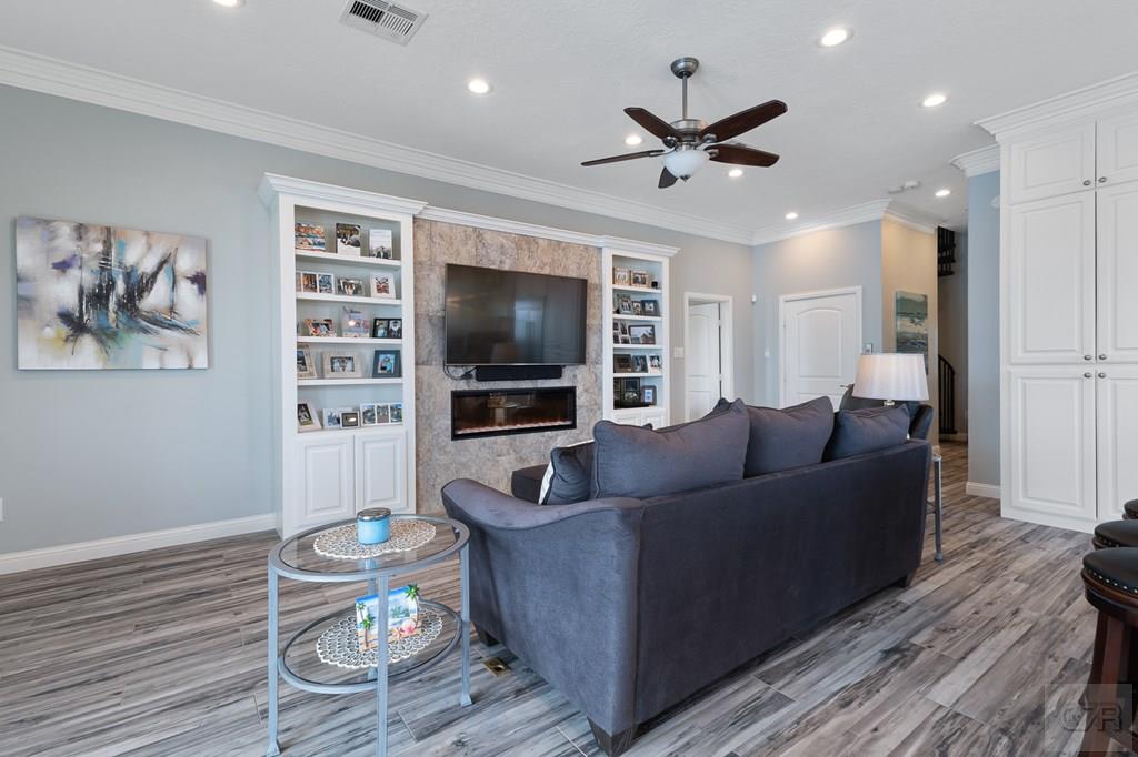 16530 Tampico Way, Jamaica Beach, Texas image 3