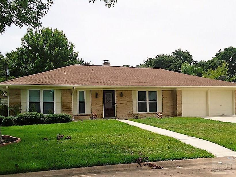 4916 Green Willow Lane, DICKINSON, Texas image 1