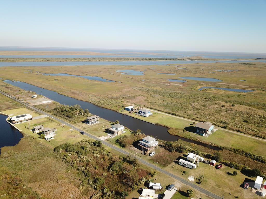 1108 N Tuna Drive, Crystal Beach, Texas image 10