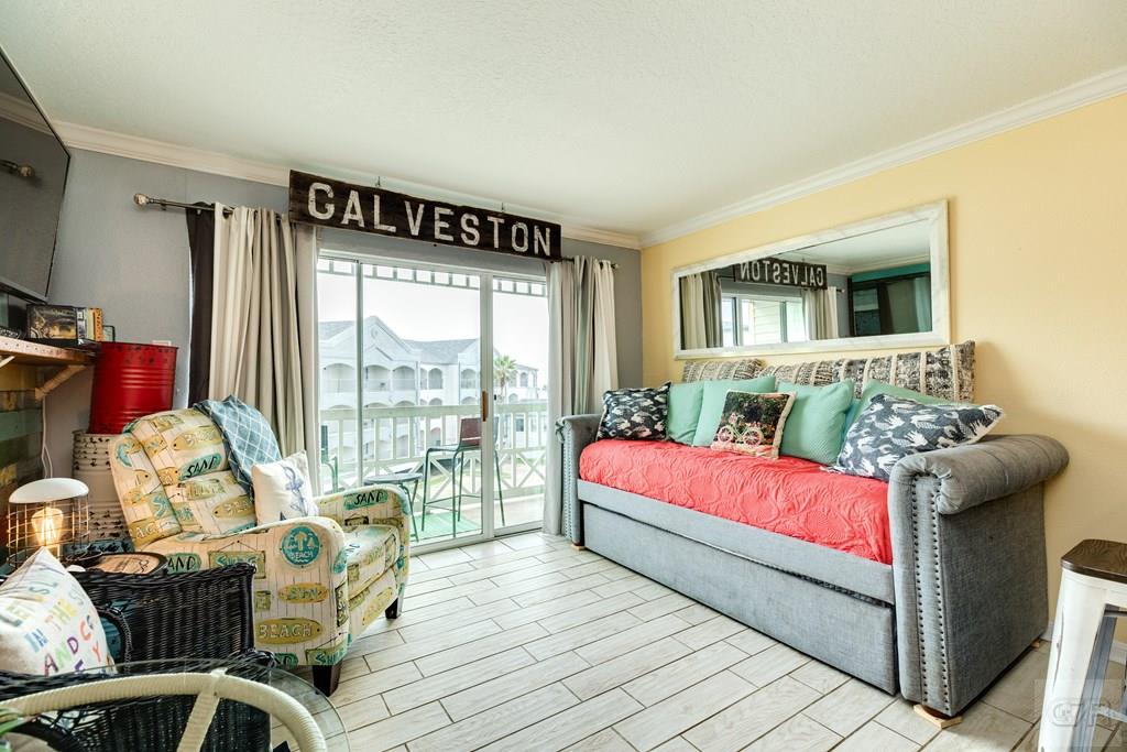 6300 Seawall Blvd, Galveston, Texas image 6