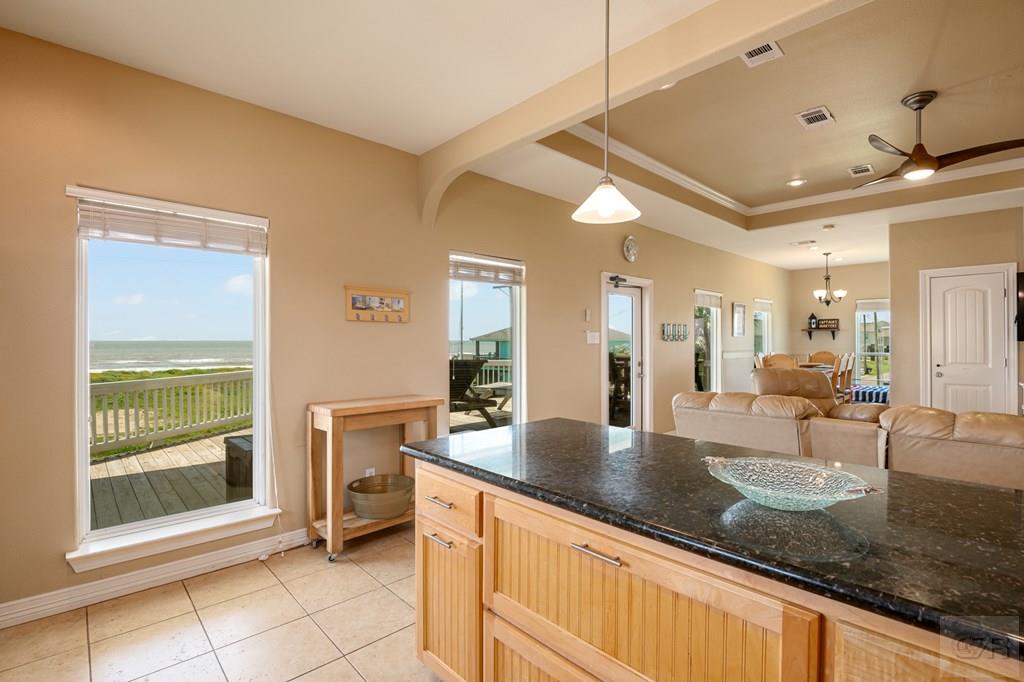 1799 Redfish Ln, Crystal Beach, Texas image 20