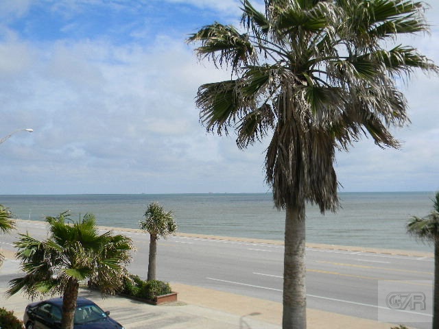 8302 Seawall Blvd, Galveston, Texas image 13