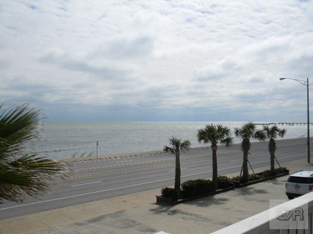 8302 Seawall Blvd, Galveston, Texas image 14