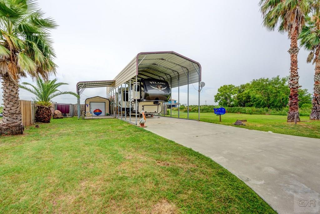 169 Ocean Breeze Drive, Crystal Beach, Texas image 2