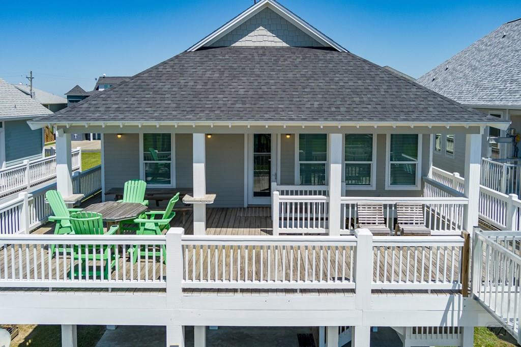 922 Seadrift Drive, Crystal Beach, Texas image 2