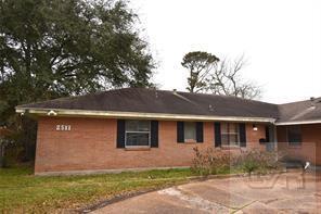 2511 E Meadow Lane, La Marque, Texas image 1