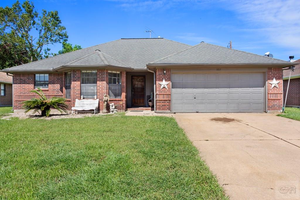 507 Valley, DICKINSON, Texas image 3