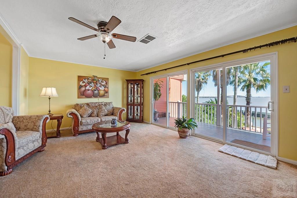 3 Tiki Circle, Tiki Island, Texas image 18