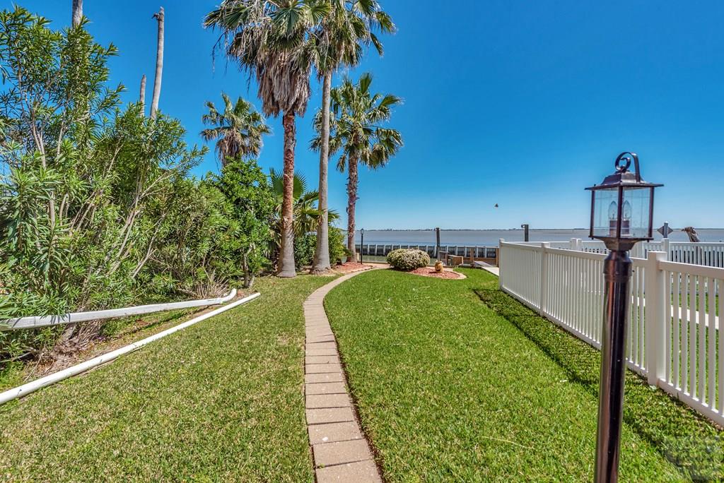 3 Tiki Circle, Tiki Island, Texas image 35