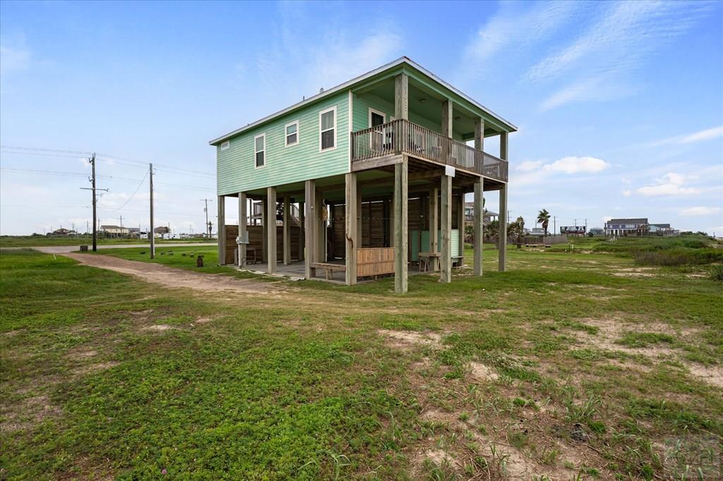 996 E Alicia Dr, Gilchrist, Texas image 32