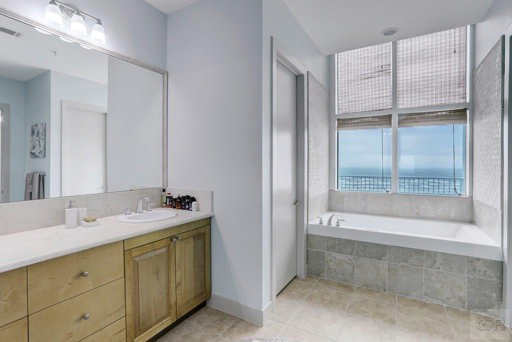 500 Seawall Drive, Galveston, Texas image 12