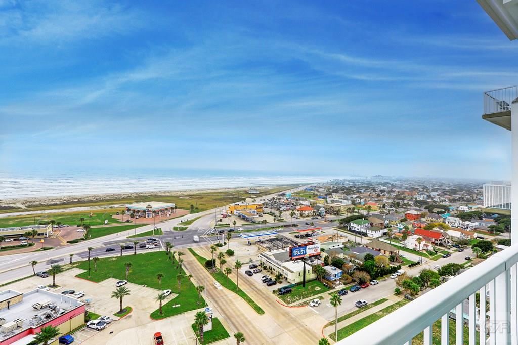 500 Seawall Drive, Galveston, Texas image 13