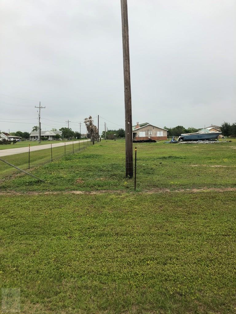 516 Overton Avenue, Port Bolivar, Texas image 4