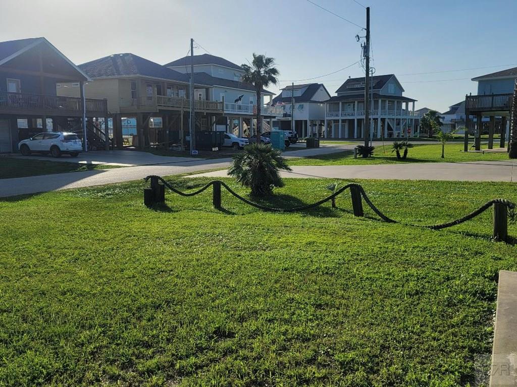 961 Seagull Lane, Crystal Beach, Texas image 3