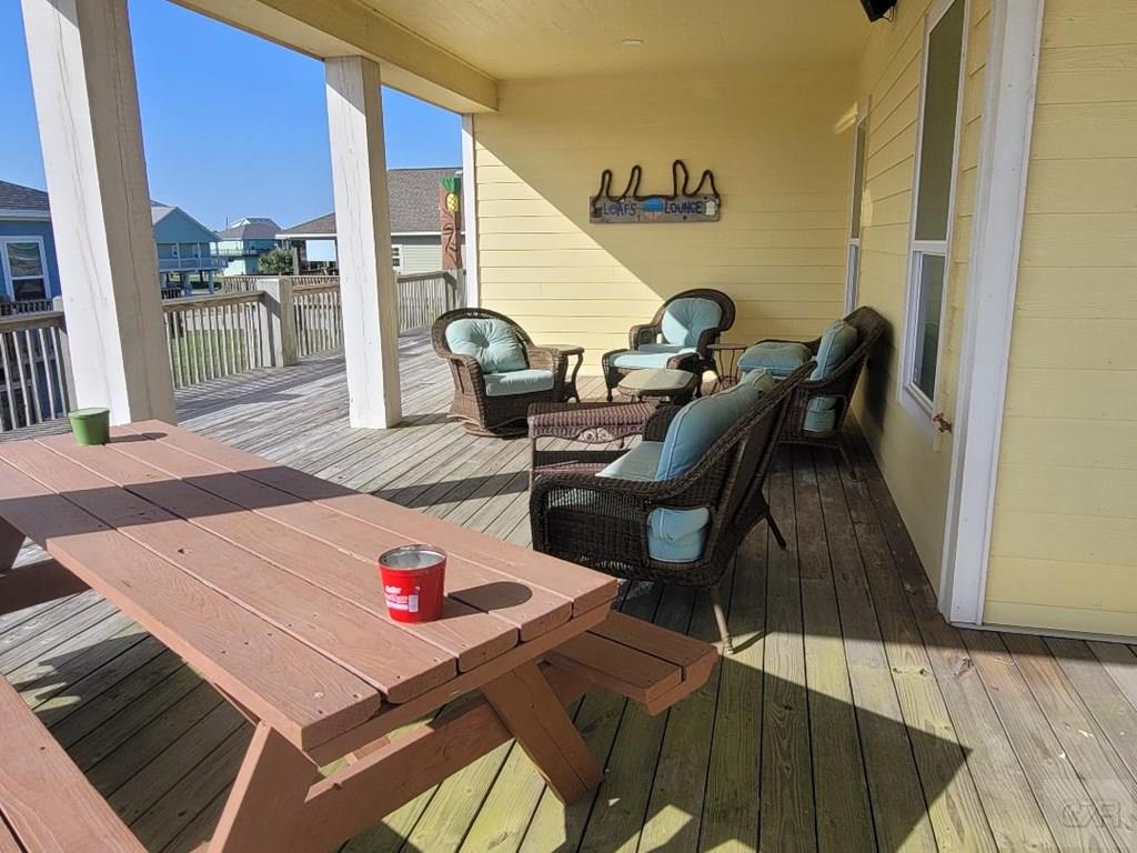 961 Seagull Lane, Crystal Beach, Texas image 6