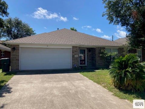 Homes For Rent - 10 Clara Barton Lane<br/> Galveston, TX 77551