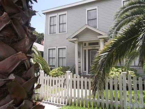 Homes For Rent - 2519 Ave P 1/2 #4<br/> Galveston, TX 77550