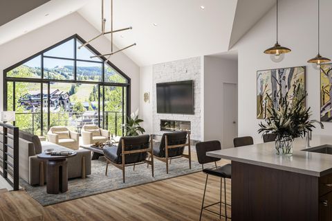 Photo of 98 Aspen Ridge Drive #404, Mountain Village, CO 81435 (MLS # 42380)