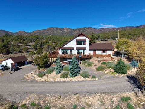 Photo of 10528 Bostwick Park Road, Montrose, CO 81401 (MLS # 44019) Photo of 10528 Bostwick Park Road, Montrose, CO 81401 (MLS # 44019)