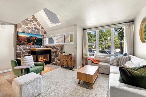 Photo of 122 S Townsend St #3, Telluride, CO 81435 (MLS # 43651)