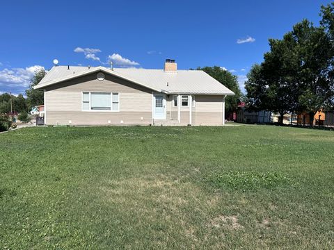 Photo of 9456 6075 Road, Montrose, CO 81403 (MLS # 43690)