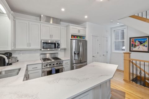 Photo of 542 W Pacific Avenue #B, Telluride, CO 81435 (MLS # 43359)
