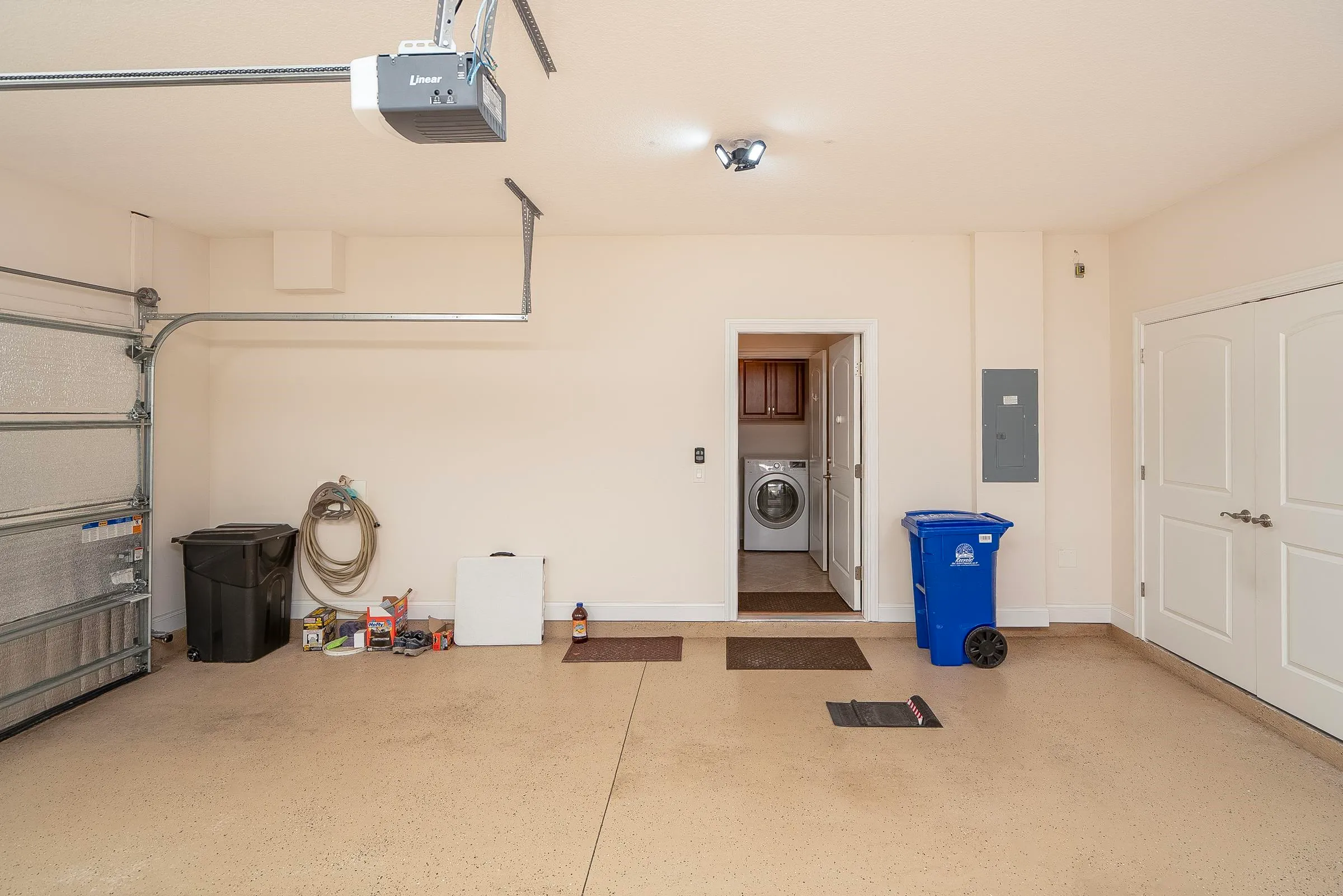 St Augustine, Florida 32084, United States, 2 Bedrooms Bedrooms, ,2 BathroomsBathrooms,Residential,Pending,8918