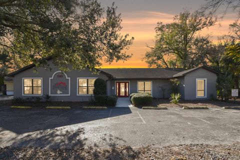 2968 Rainbow Rd Jacksonville FL 32217