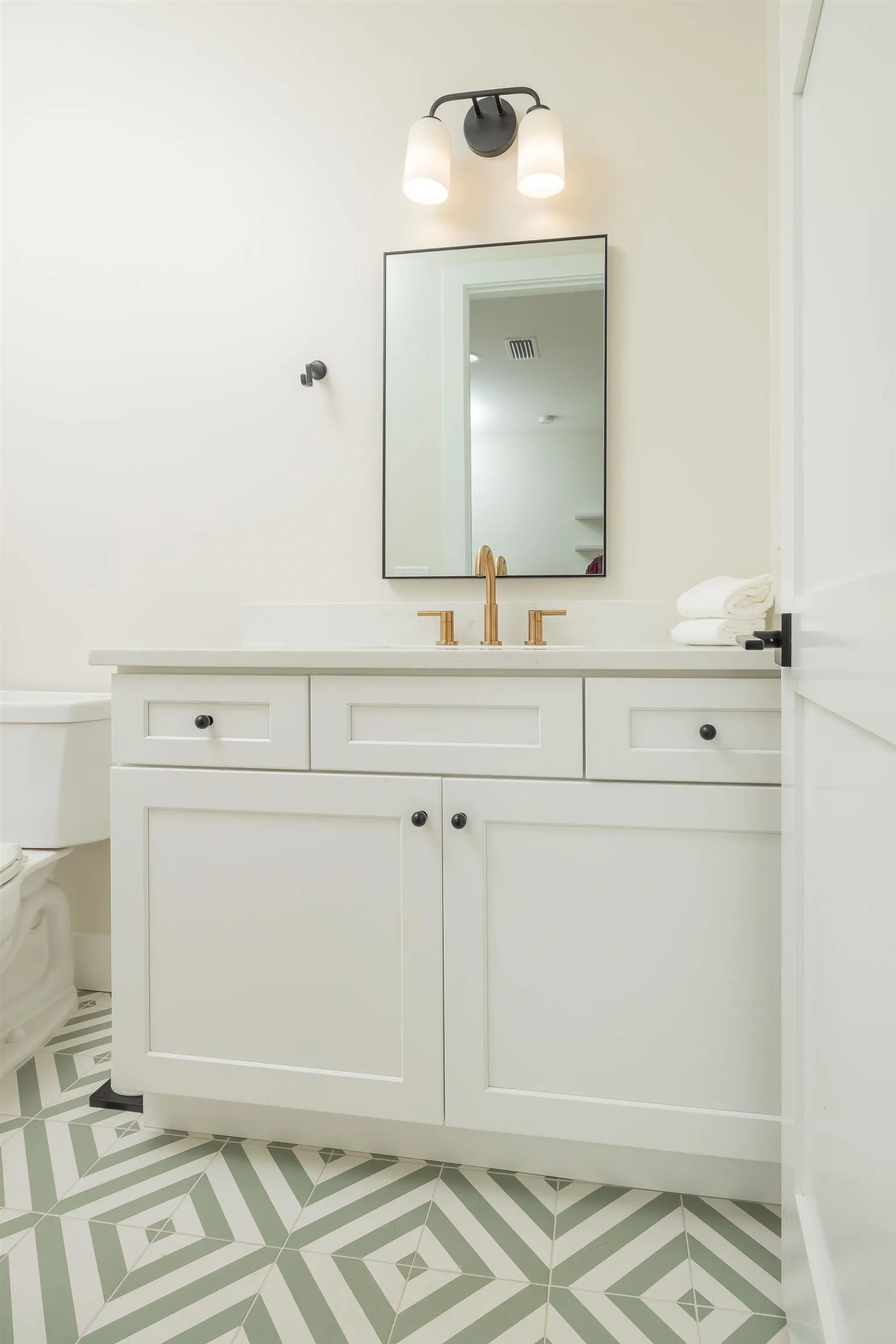 St Augustine Beach, Florida, 32080, United States, 5 Bedrooms Bedrooms, ,6 BathroomsBathrooms,Residential,Active,2010494