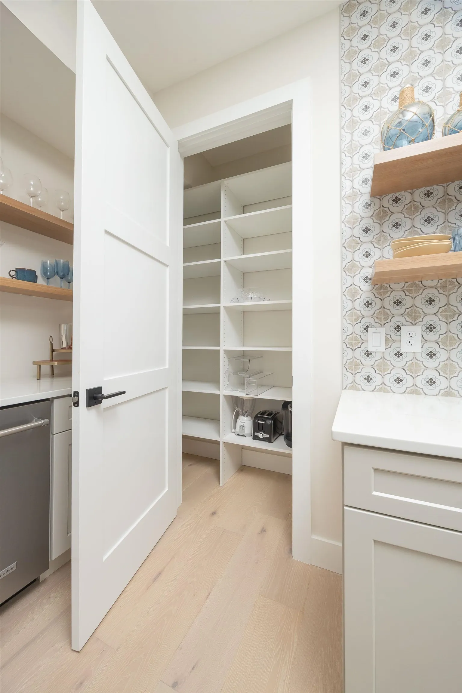 St Augustine Beach, Florida, 32080, United States, 5 Bedrooms Bedrooms, ,6 BathroomsBathrooms,Residential,Active,2010494