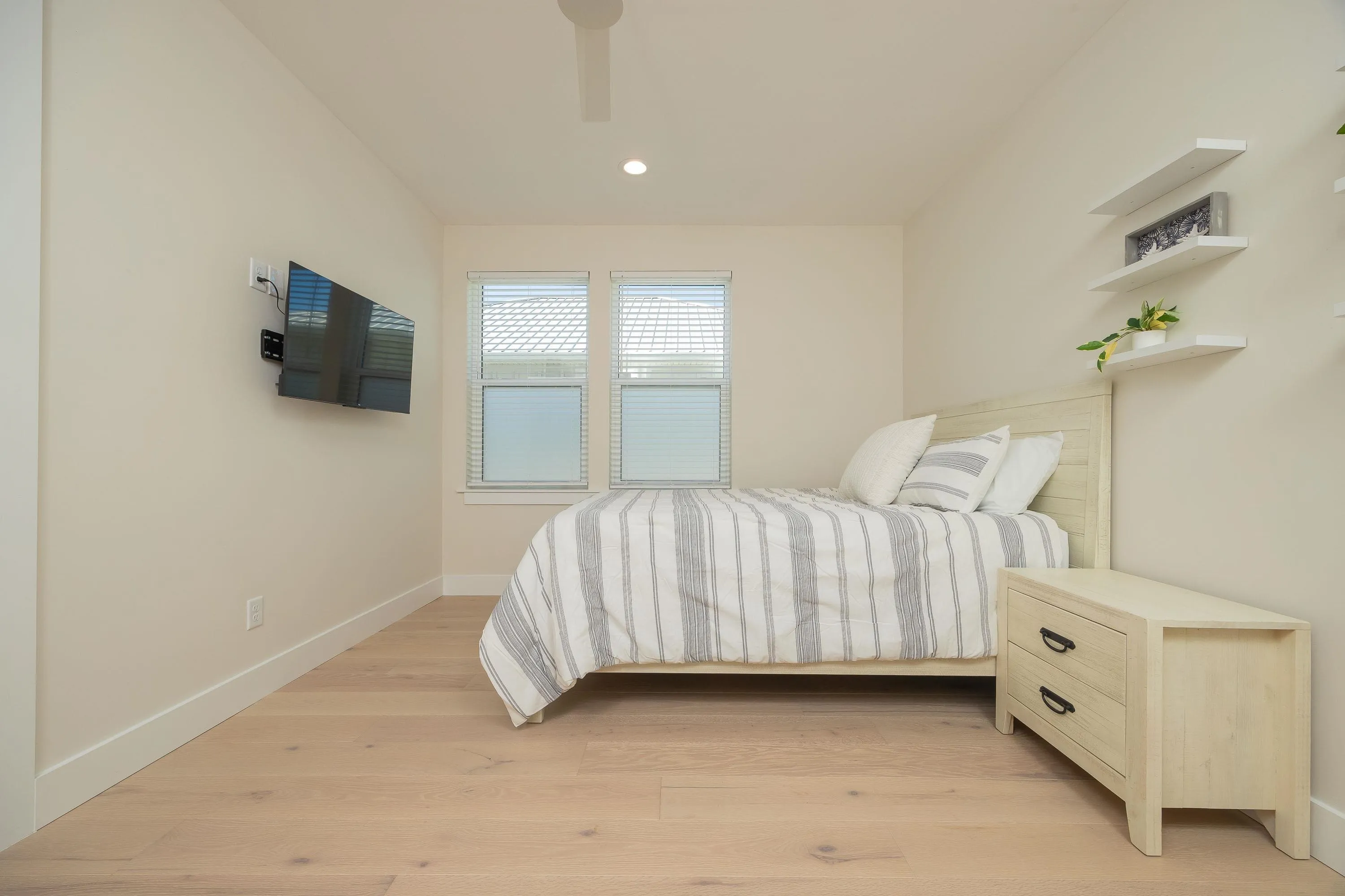 St Augustine Beach, Florida, 32080, United States, 5 Bedrooms Bedrooms, ,6 BathroomsBathrooms,Residential,Active,2010494