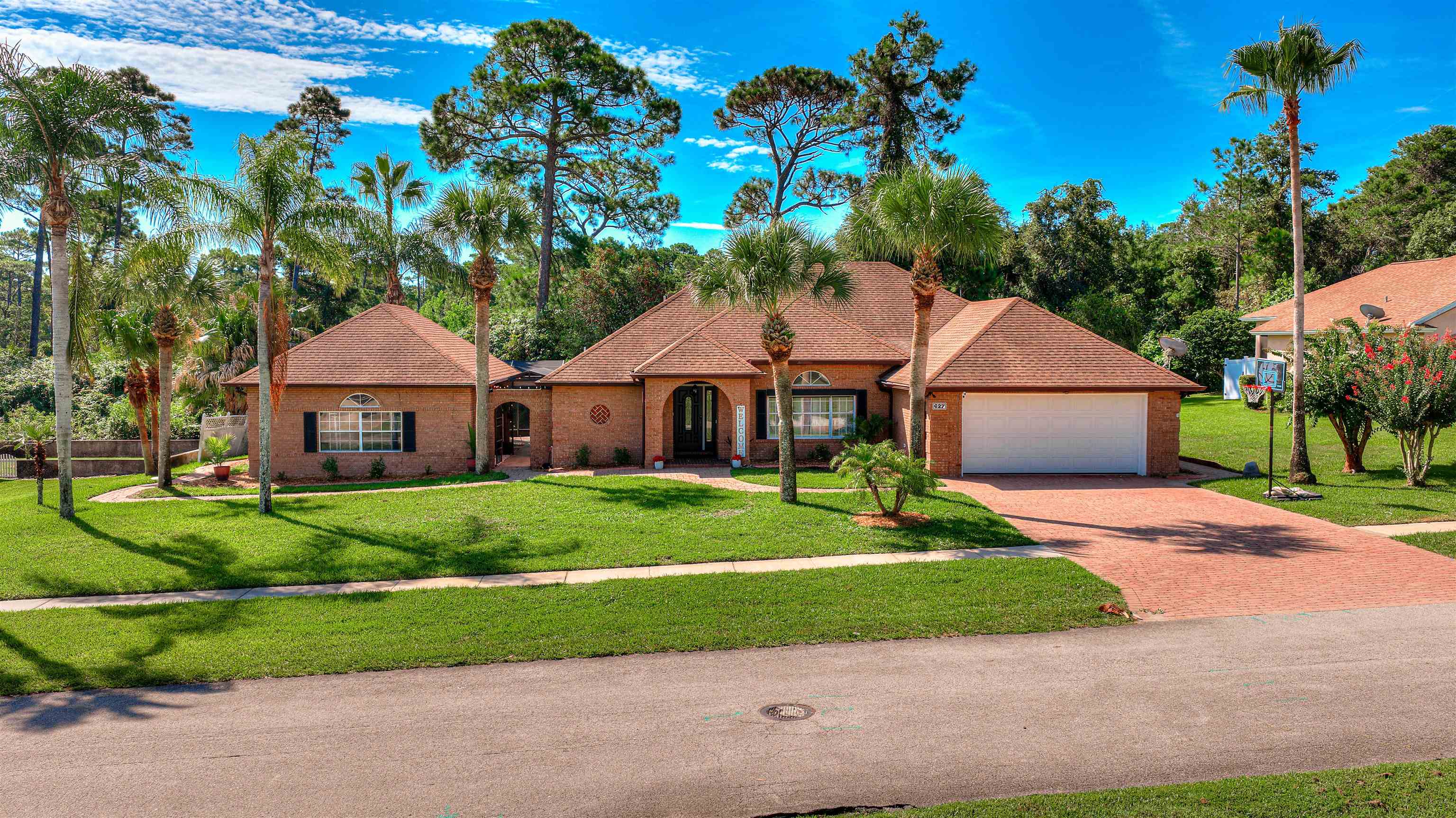 627 E Bianca Cir