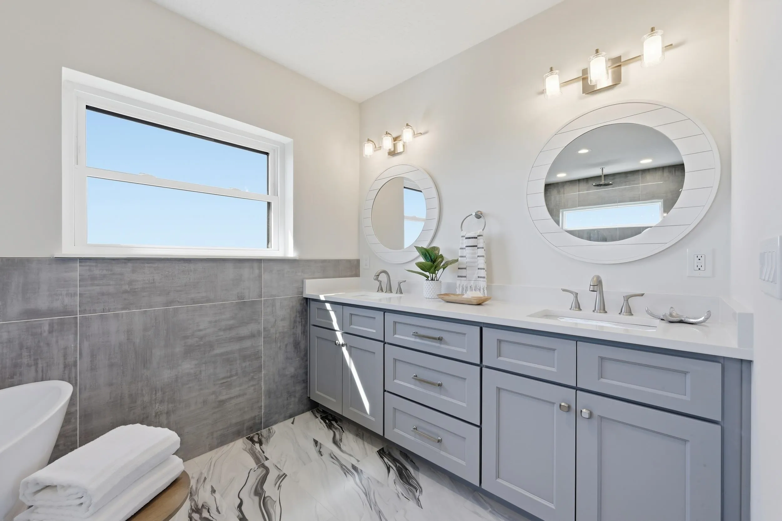 St Augustine, Florida, 32080, United States, 4 Bedrooms Bedrooms, ,4 BathroomsBathrooms,Residential,Active,2016082