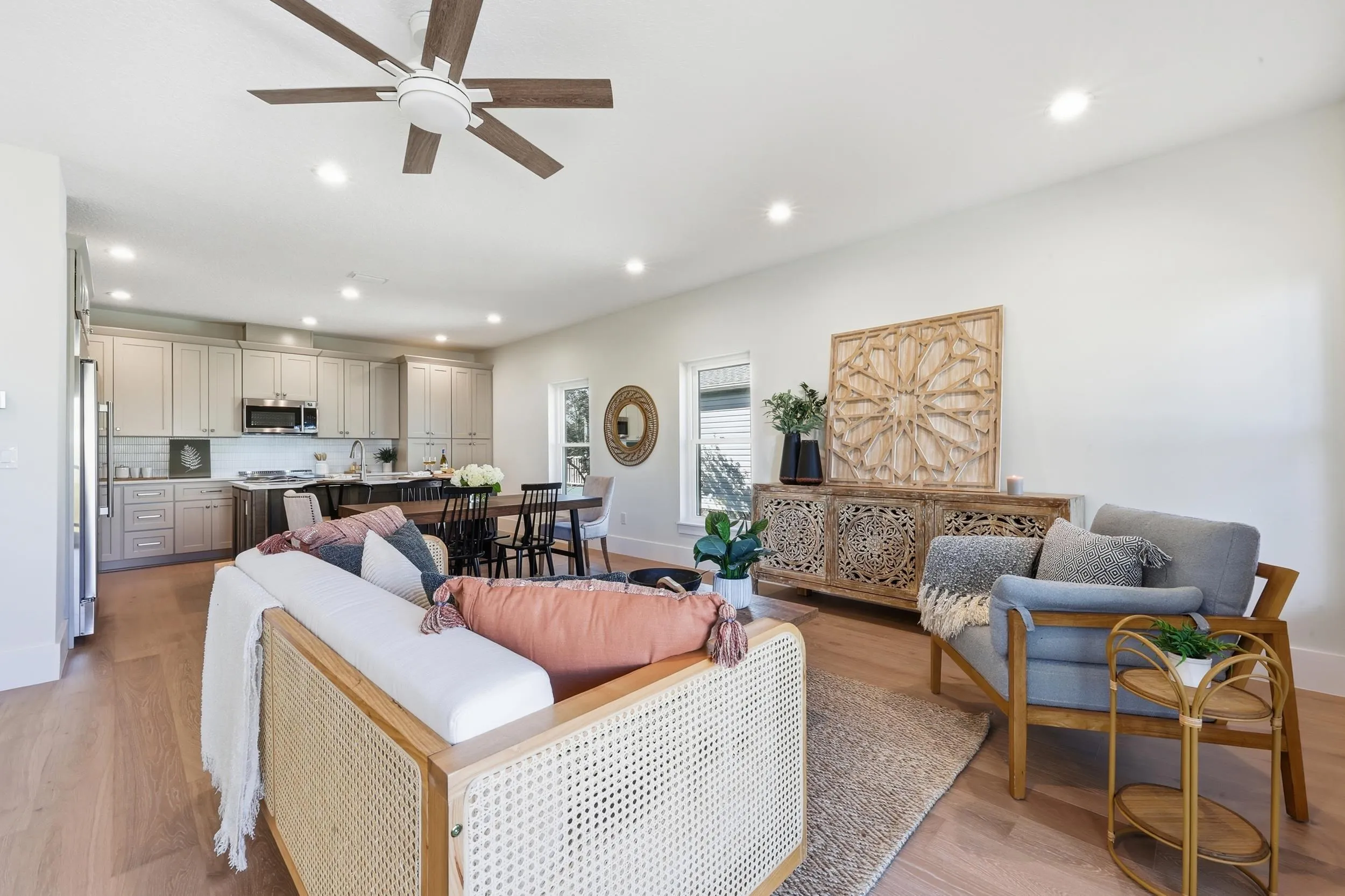 St Augustine, Florida, 32080, United States, 4 Bedrooms Bedrooms, ,4 BathroomsBathrooms,Residential,Active,2016082